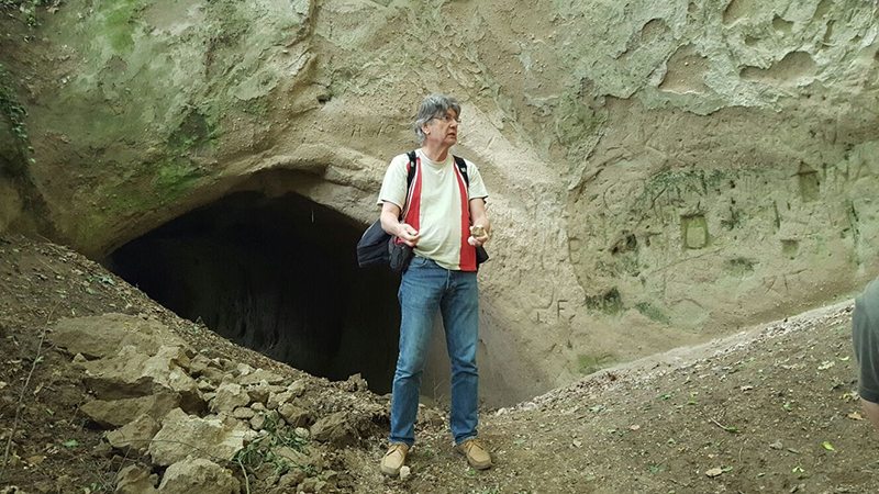 Hier steht ein Bild mit dem Titel: Mit meinen Geox-Straßenschuhen mitten im Katastrophengebiet – ist aber schon ne Weile her, die Katastrophe (Foto: Norbert Schneider)
