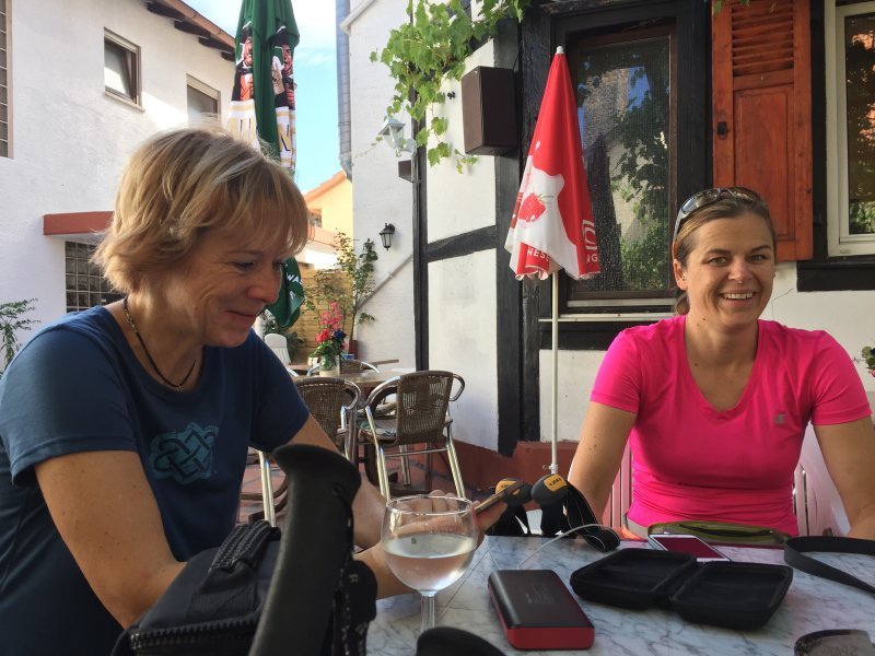 Einkehr in Birkenau beim Italiener, Kaffee, Espresso und was Kühles zum Trinken.